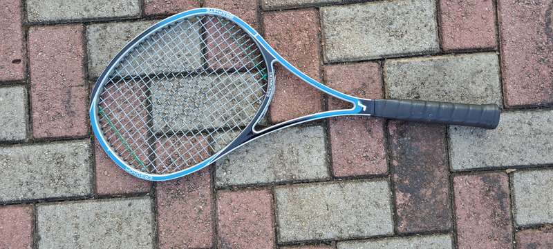 Tennis Racket - Snauwaert Ergonom