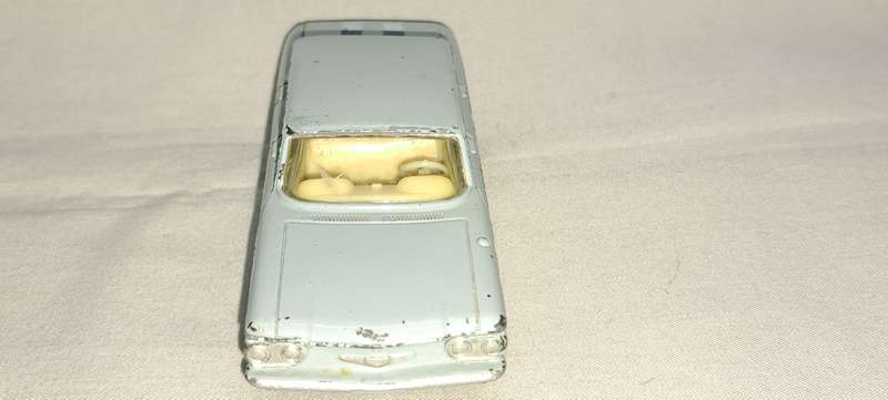 Dinky South Africa - Chevrolet Corvair - No. 552  Only for Anthony