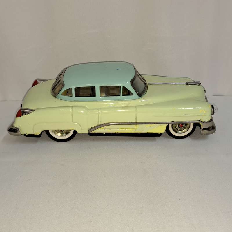 Tin Tinplate Cadillac/Buick/Oldsmobile - Made in Japan