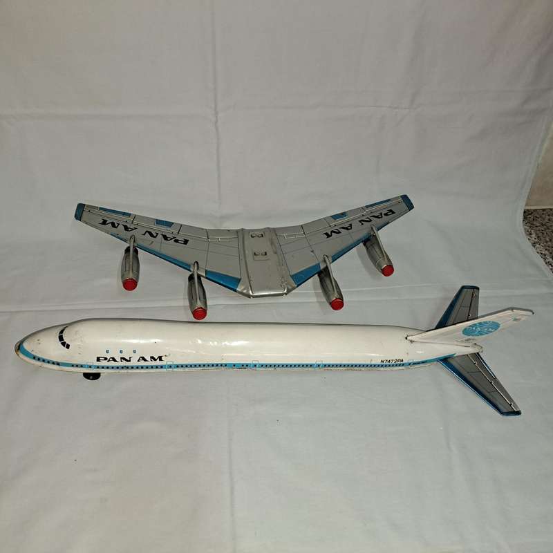 Tin Tinplate Boeing 747 Panam Jet Passenger Plane - No N7472PA