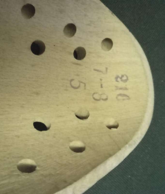 x2 Wooden Shoe Horns