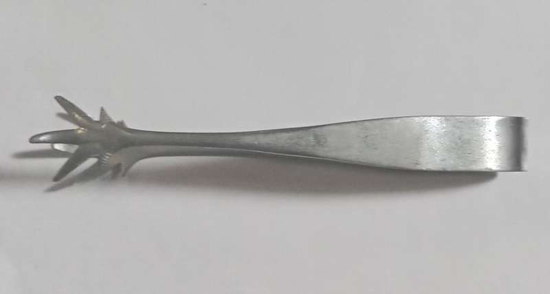 Claw Ice Tong