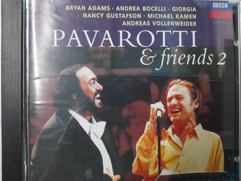 Pavarotti & Friends 2