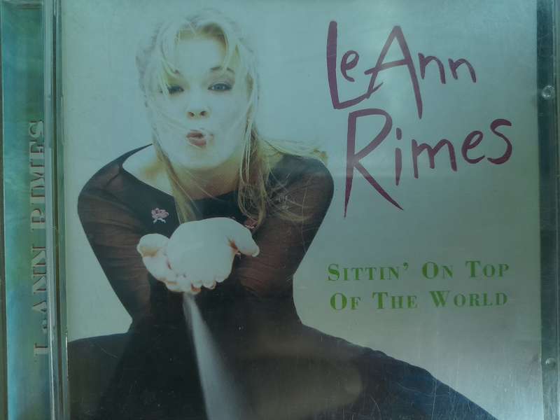LeAnn Rimes - Sittin' on top of the World