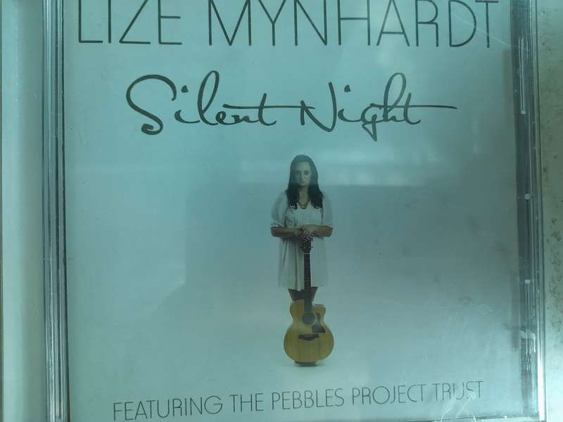 Lize Mynhardt - Silent night