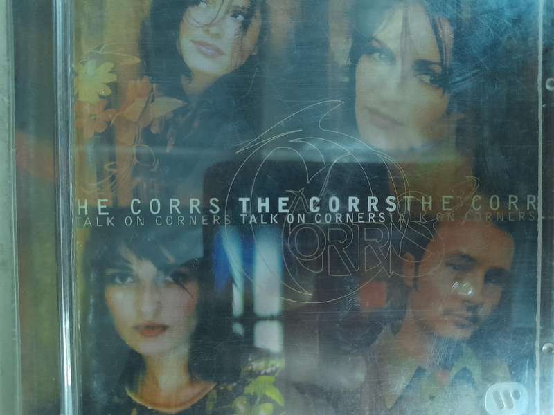 The Corrs - Talk on corners