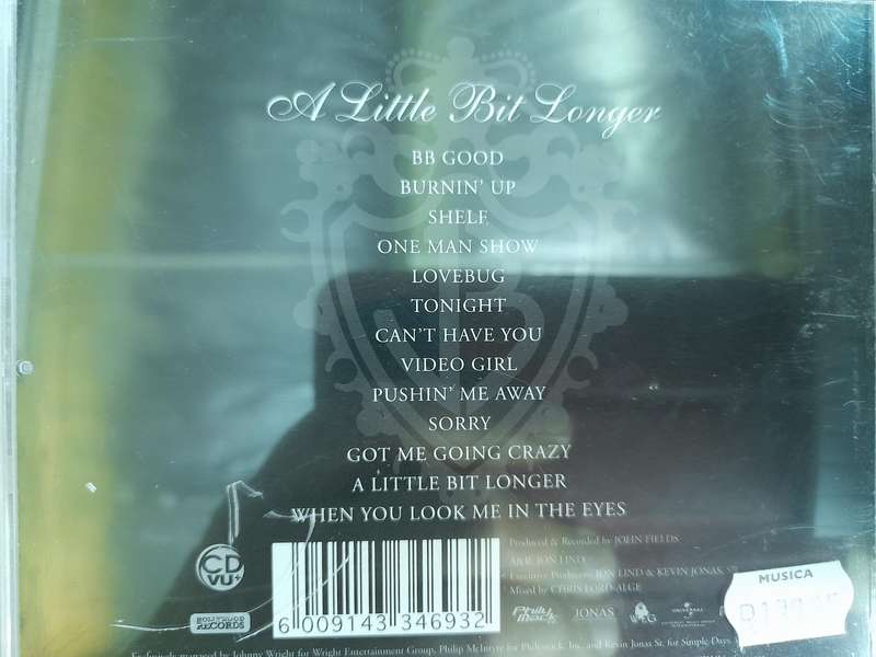 Jonas Brothers - A Little bit longer