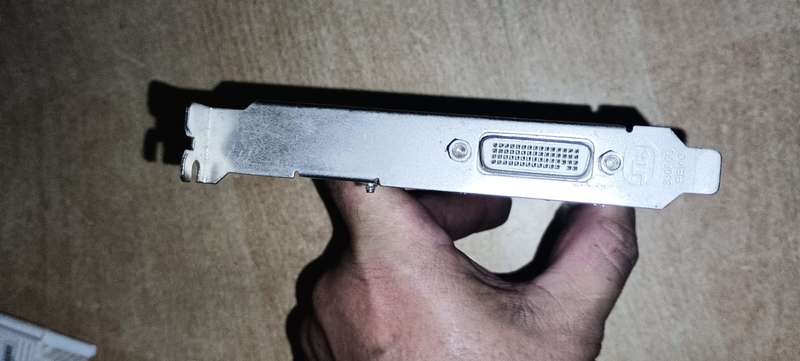 AMD Radeon HD5450 512mb