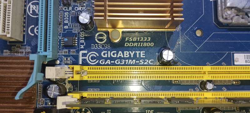 Motherboard Gigabyte GA-G31M-S2C as is