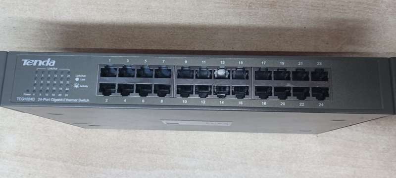 Tenda 24 Port Gigabit Ethernet Switch Model TEG1024D