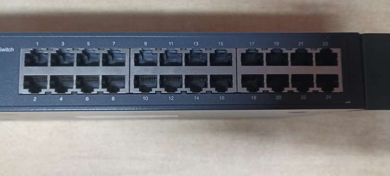 TP Link SG1024D  24 Port Gigabit Switch