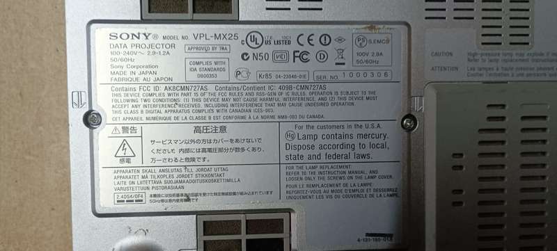 Projector x 3 ( READ DESCRIPTION PLEASE)
