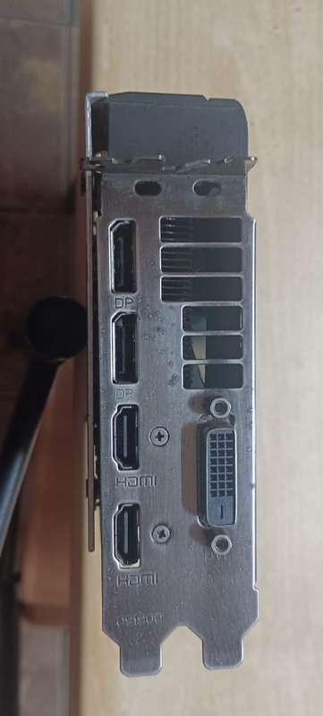 Sapphire Pulse Radeon RX570 4 gig graphics card