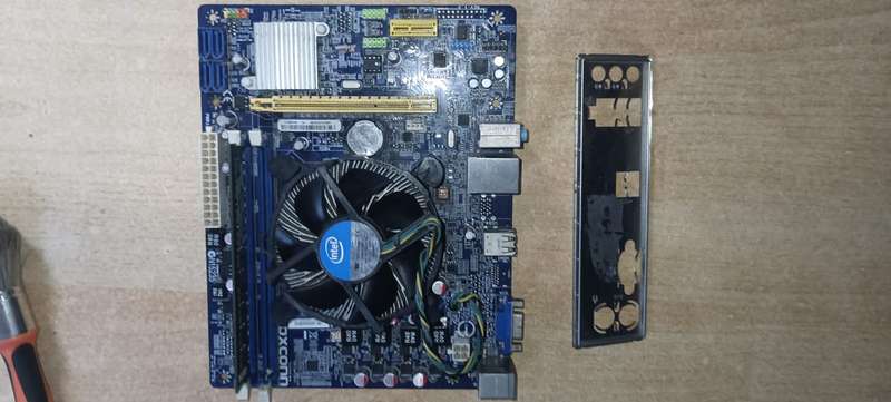 Foxconn Motherboard and cpu I3
