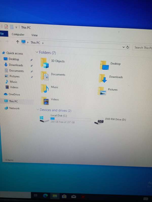 Dell Core 2 quad tower and LG Flatron 1919S screen