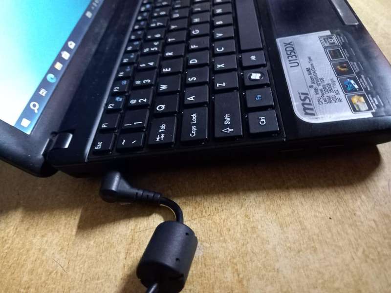 MSI U135DX laptop