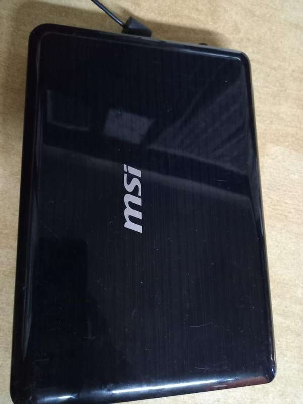 MSI U135DX laptop