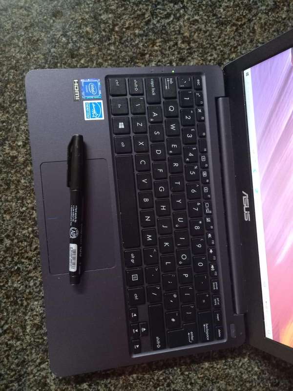 Asus N3350 Celeron