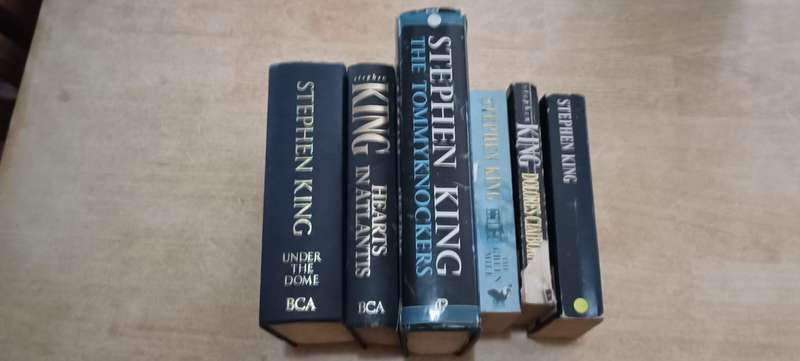 Stephen King books x 6