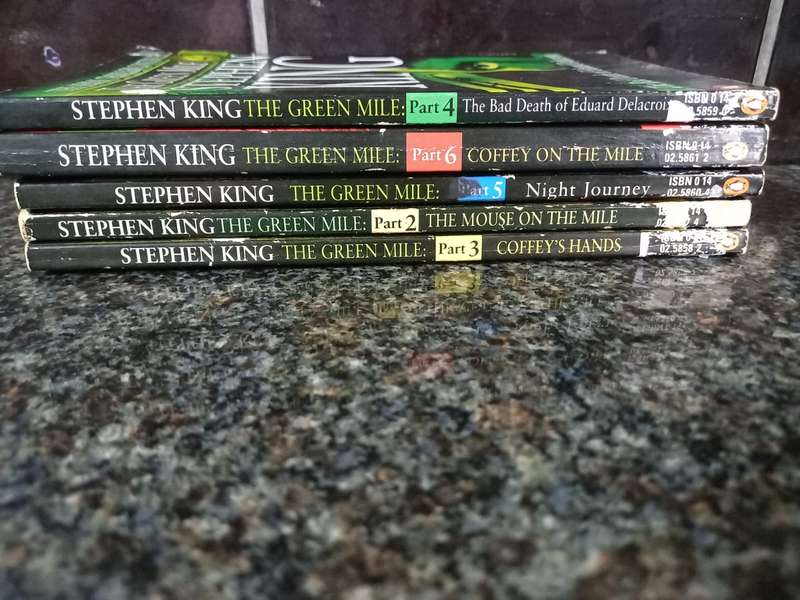 Stephen King books x 5 Paper back