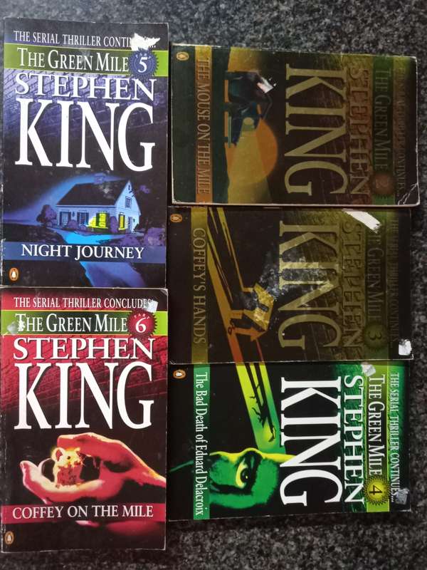 Stephen King books x 5 Paper back