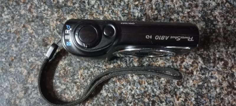 Canon Powershot A810 camera