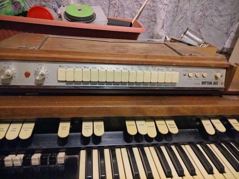 1957 Vintage piano
