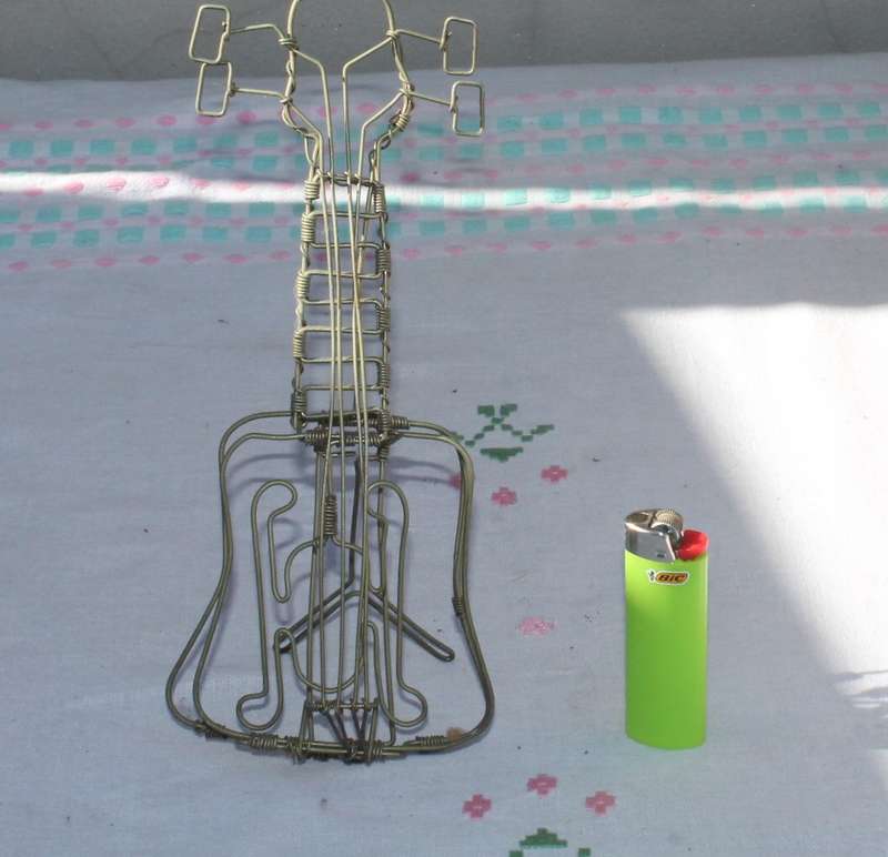 Small Wire Guitar