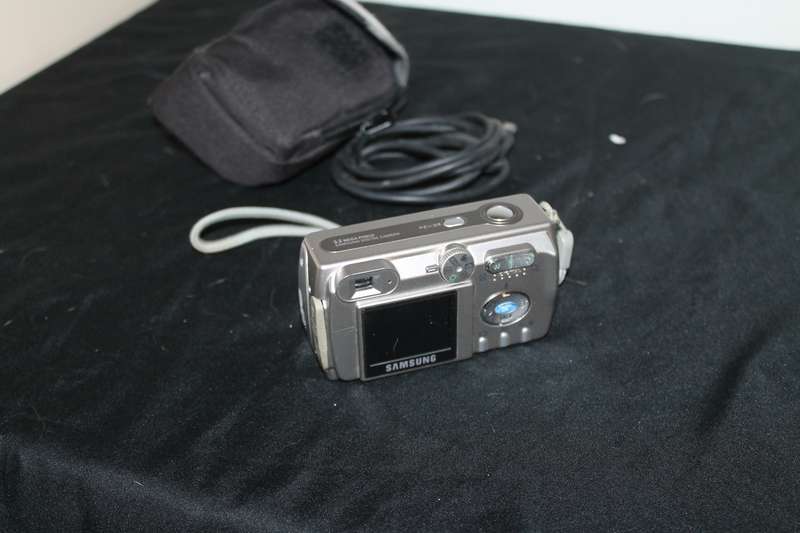 Samsung Digimax 301