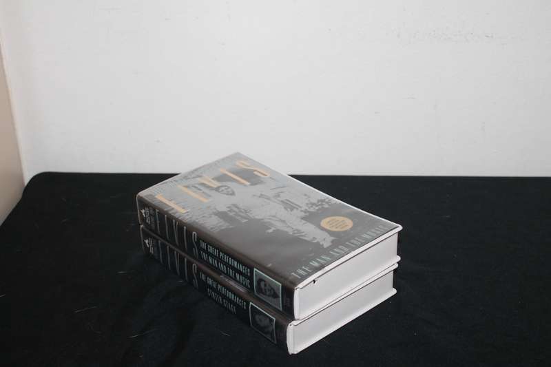 2 Elvis Presley VHS