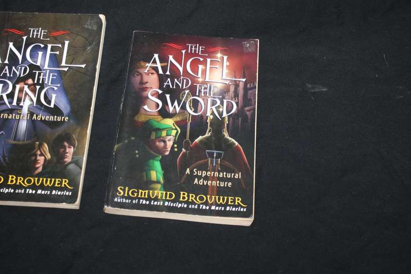Sigmund Brouwer 2 books
