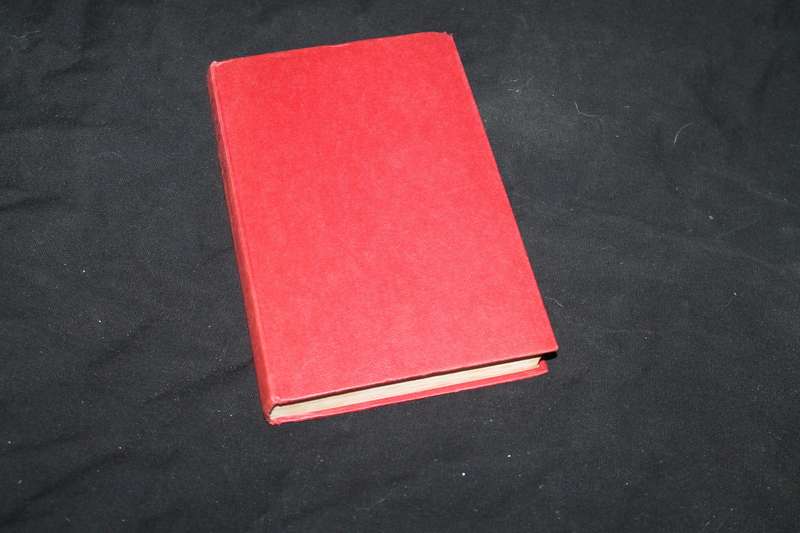 Agatha Christie the mirror crack'd from side to side