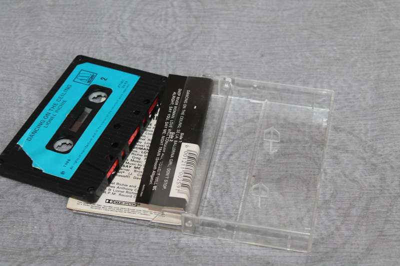 Lionel Richie Dancing on the ceiling Cassette