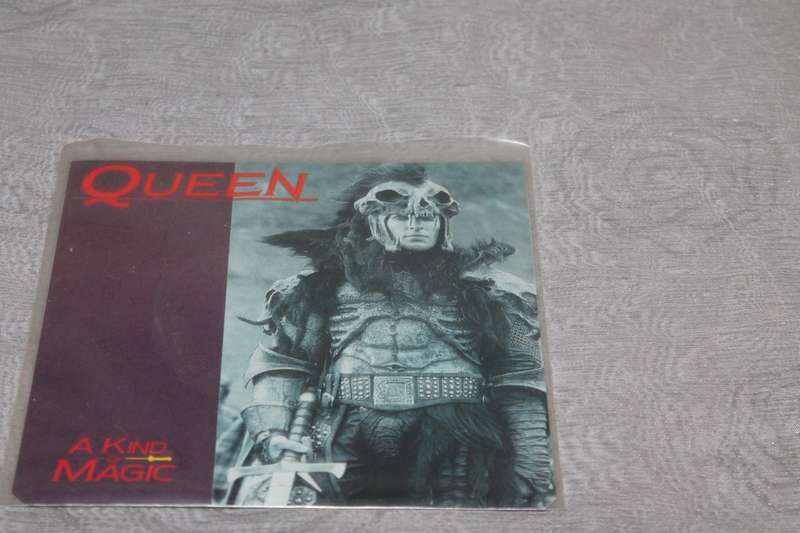 Queen Kind of Magic 7 Single