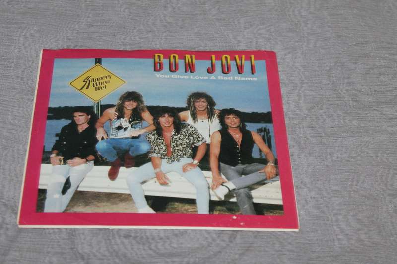 Bon Jovi You give Love a bad name 7 single