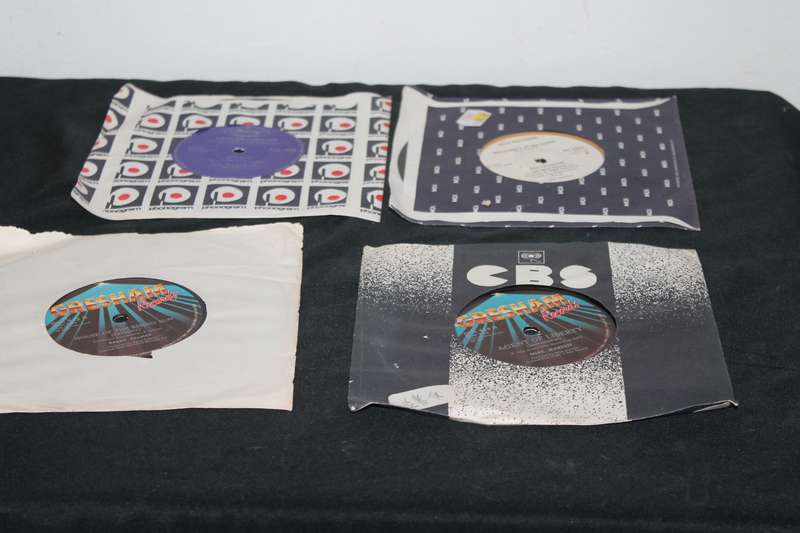 10 7 Singles Lot No 3