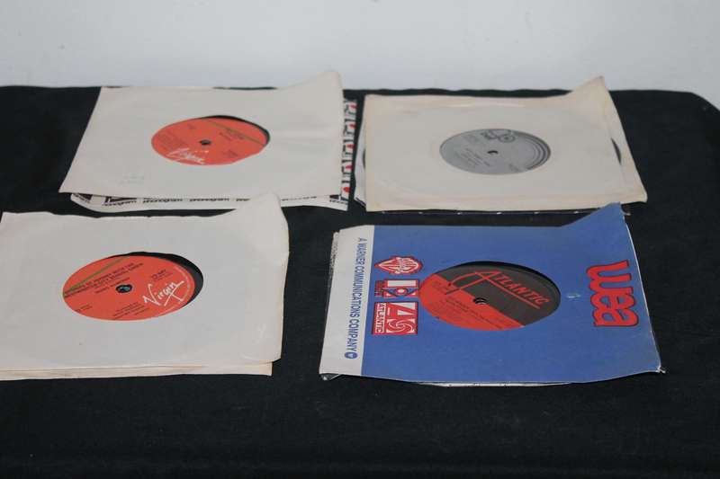10 7 Singles Lot No 3