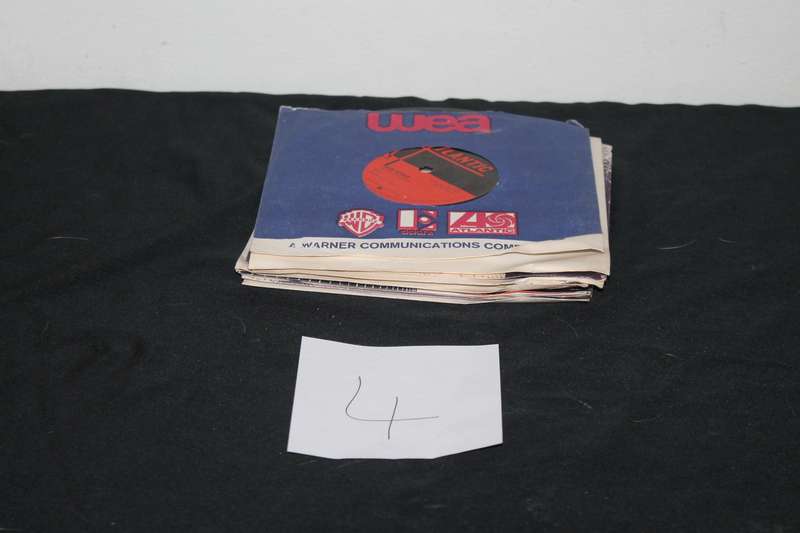10 7 Singles Lot 4