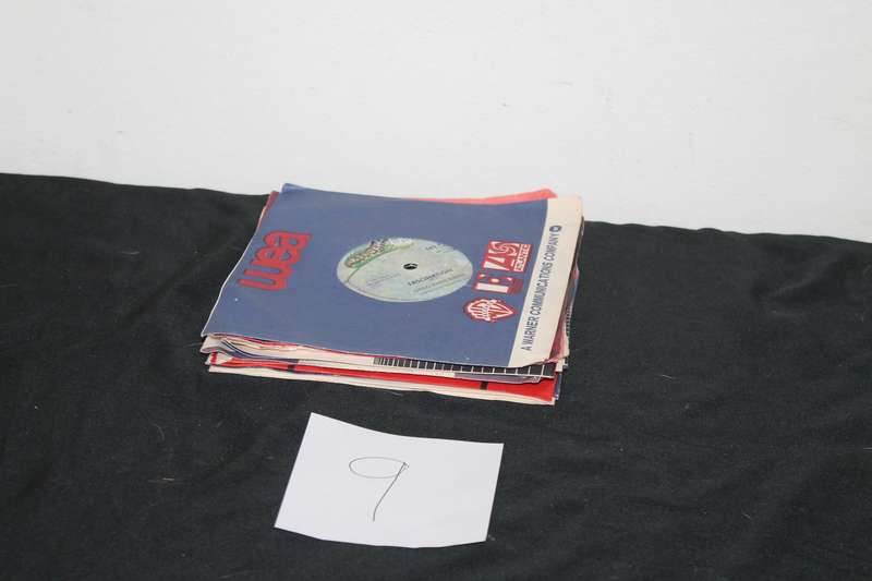 10 Seven Singles Lot 9