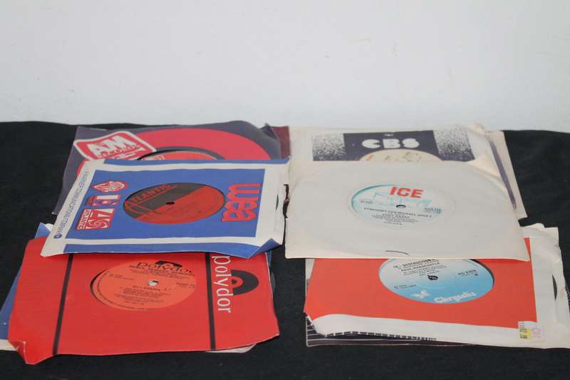 10 Seven Singles Lot 9