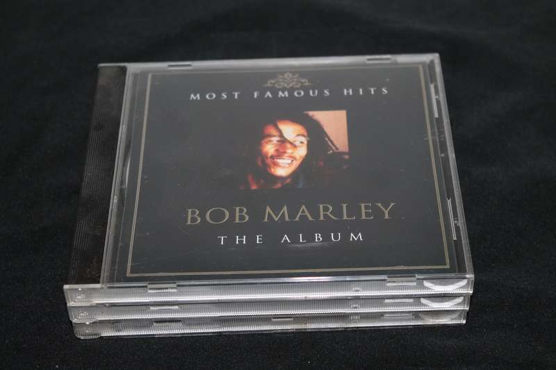 Bob Marley The Album 2 cd's