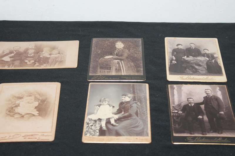 25 Old Photo graphs