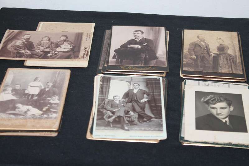 25 Old Photo graphs