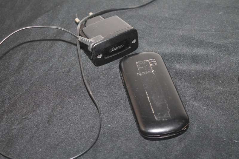 Nokia Cellphone with Charger Spares