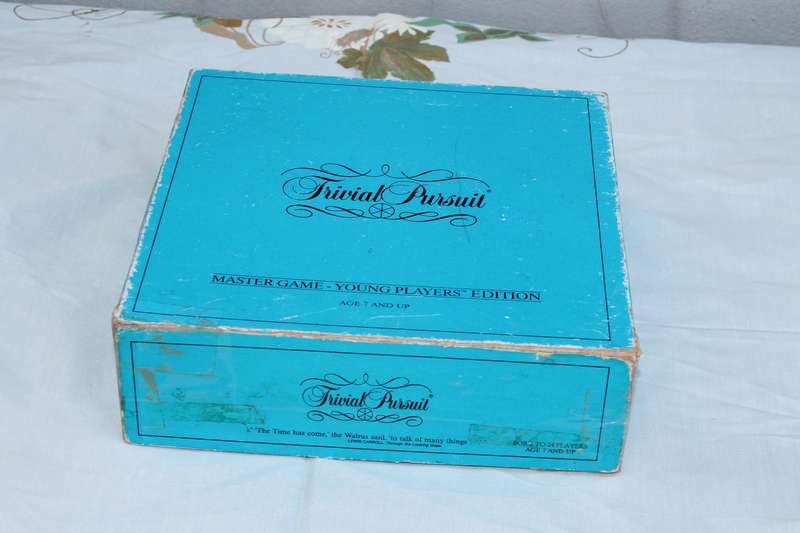 Trivial Pursuit Master Game Young Players