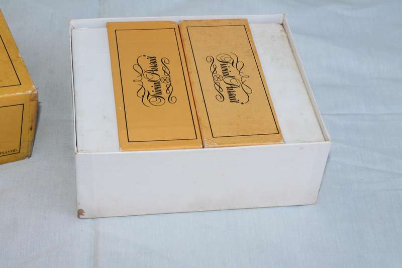 Trivial Pursuit Master Game Genus II Cards only