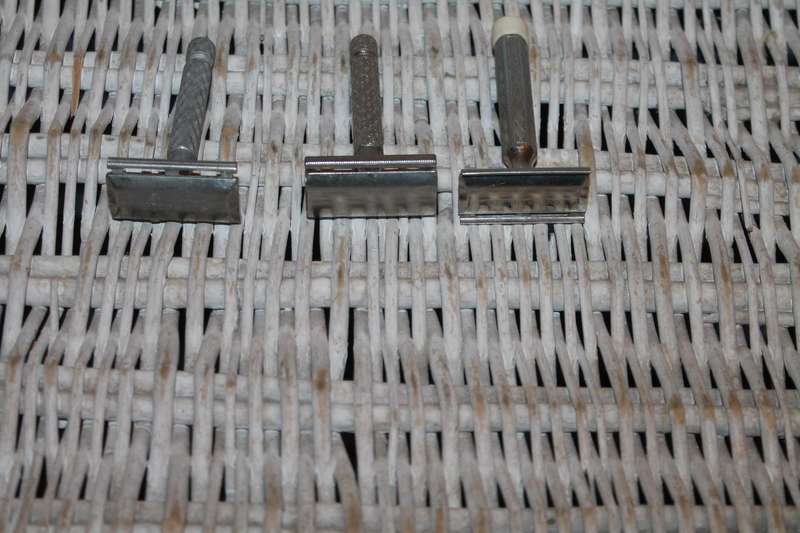 3 Metal Gillette Razors