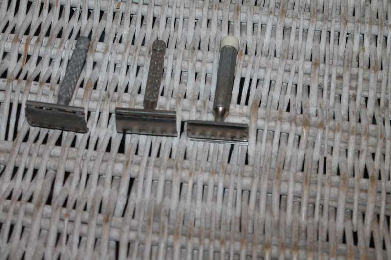3 Metal Gillette Razors