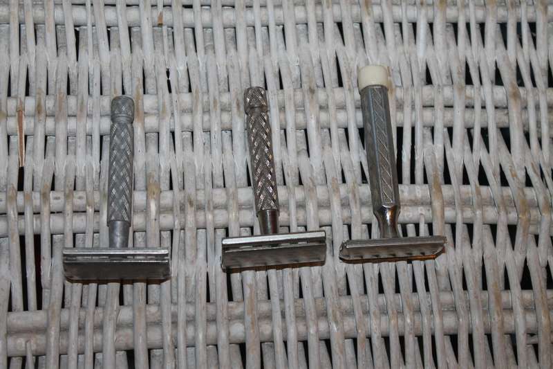 3 Metal Gillette Razors