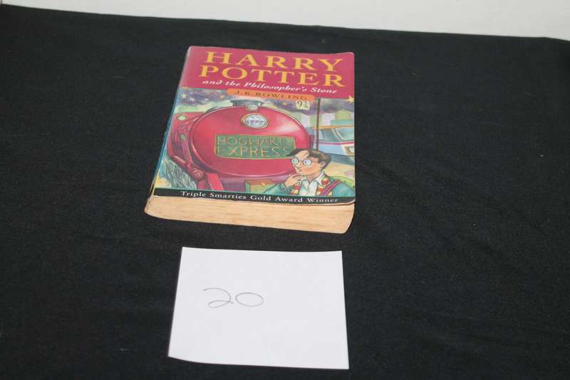J K Rowling Harry Potter and the Philosopher's Stone